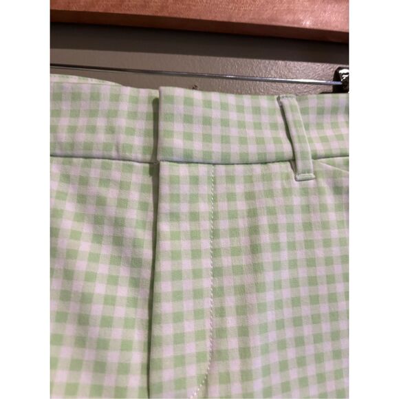 Old Navy 10 Women's High-Waisted Pixie Trouser Shorts in a green and white gingh - Picture 5 of 9